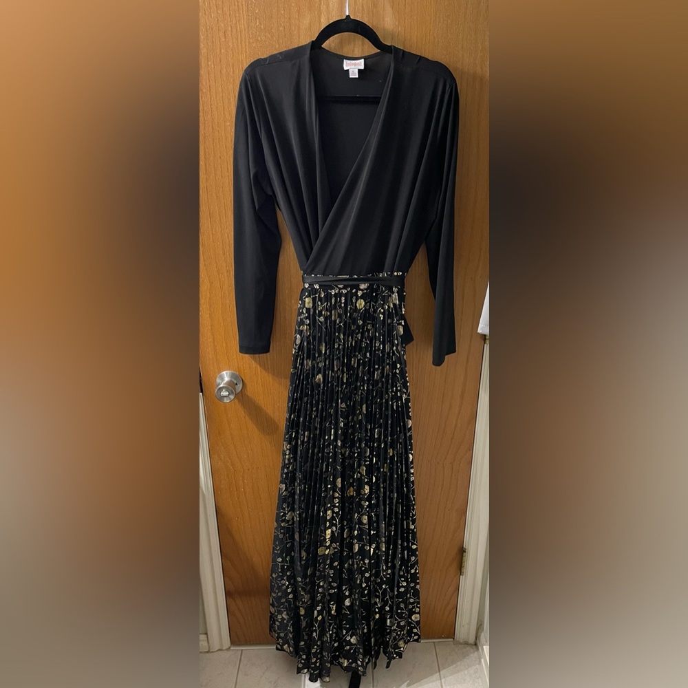 Elegant Deanne LuLaRoe XL